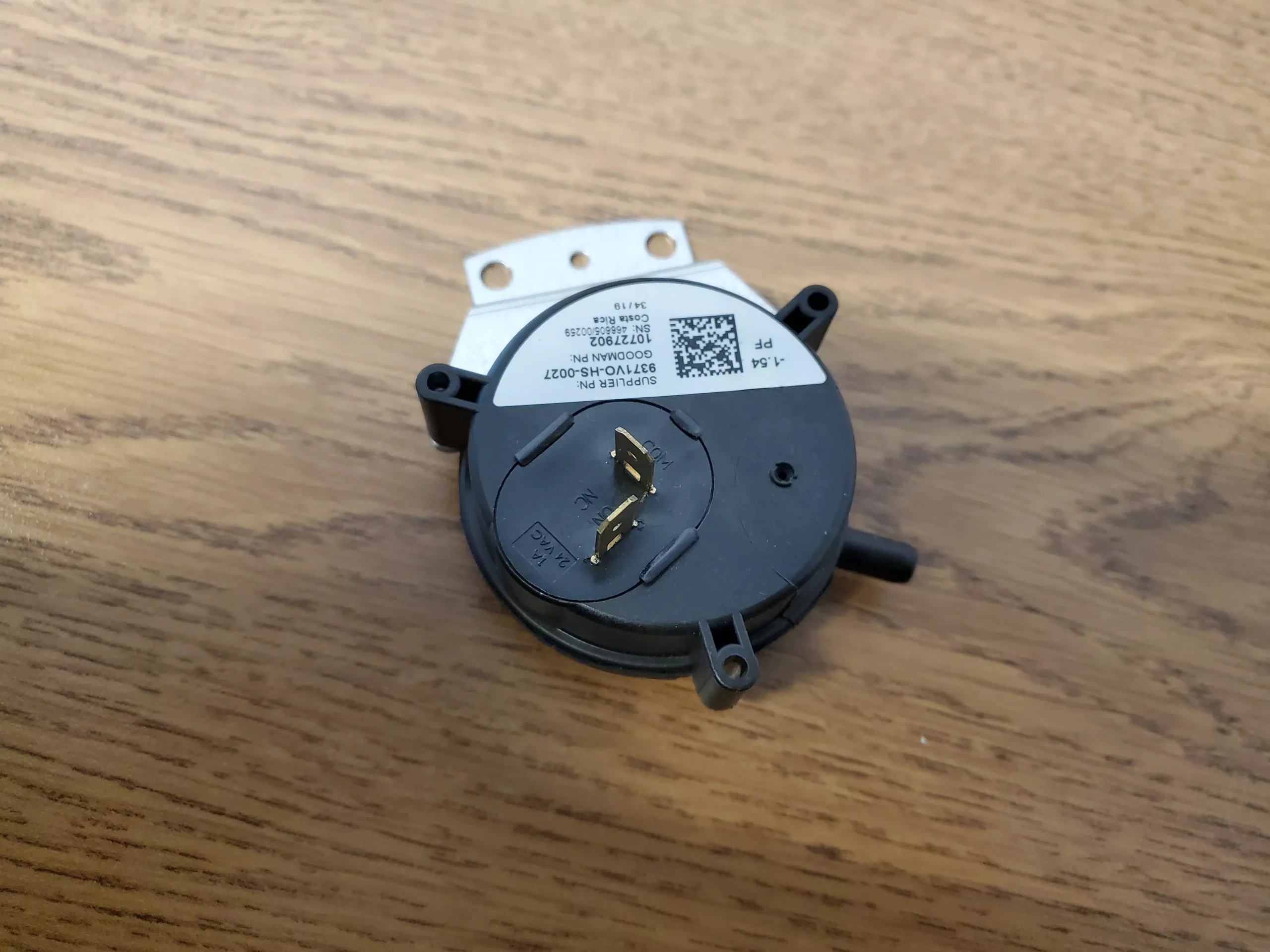 '-1.54 PF 1 Port Pressure Switch