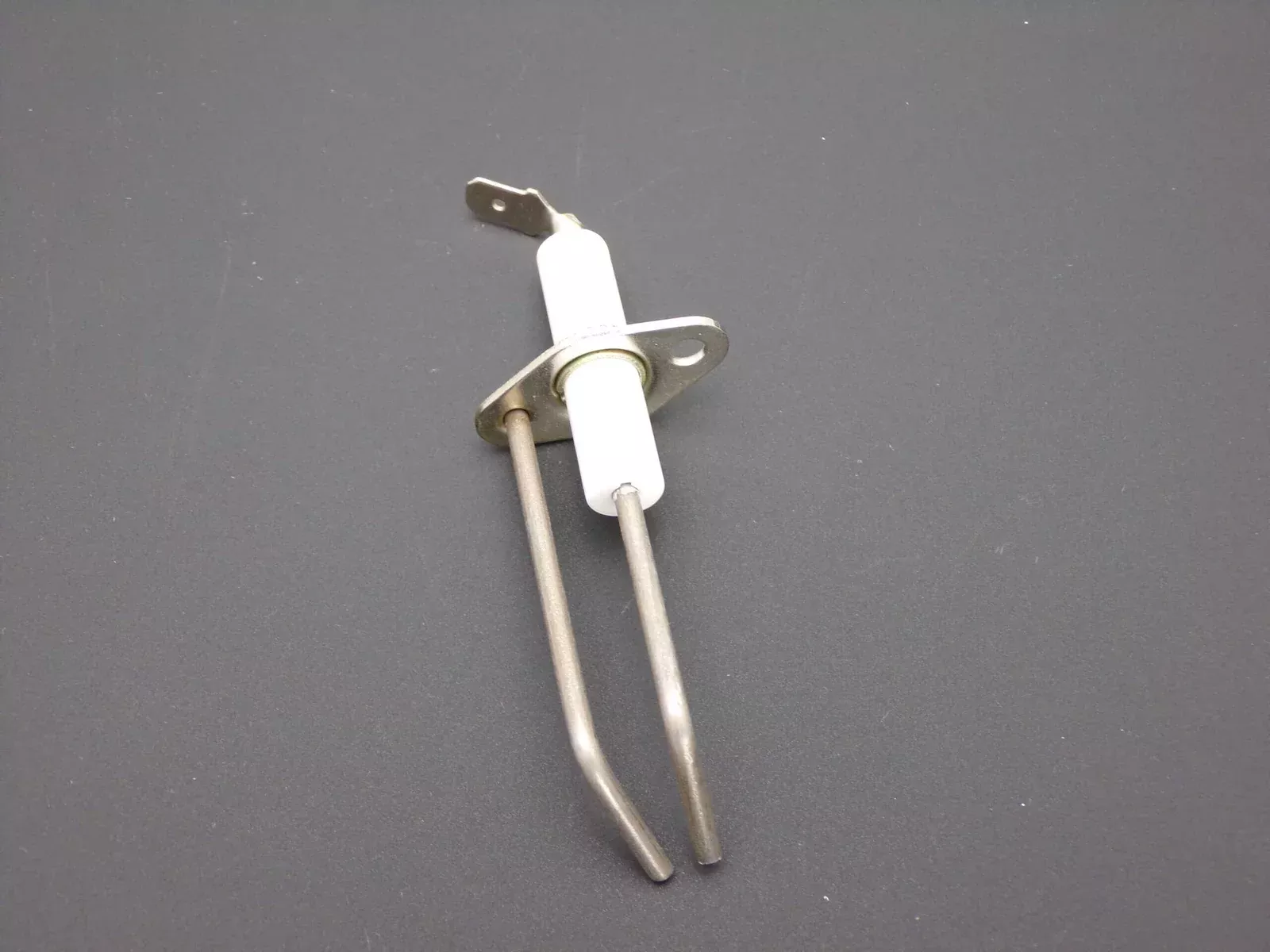 2-Prong Electrode Assembly Replacement for Suburban 232258 – NBK-20306
