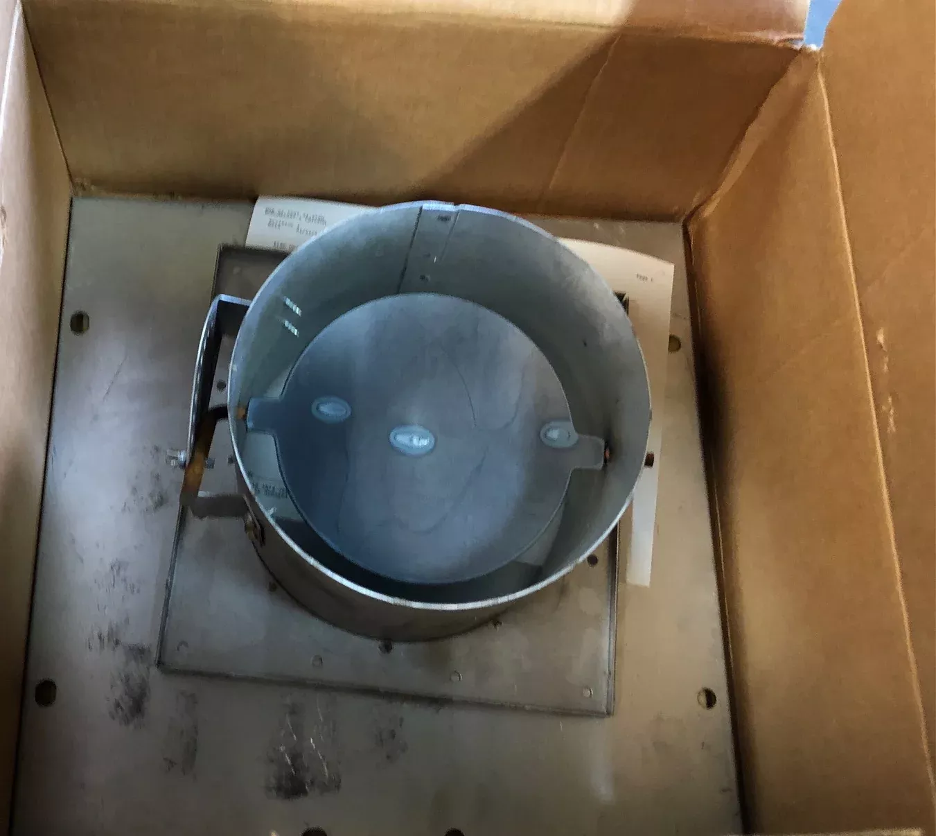 8" Top Flue Outlet Carton Assembly