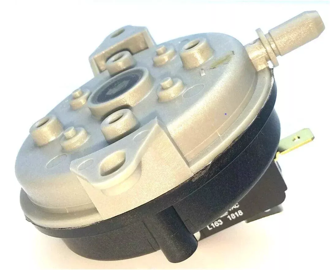 Vacuum Air Switch